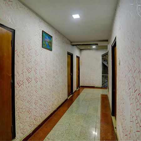 Hotel Monarch Inn ラクナウ エクステリア 写真