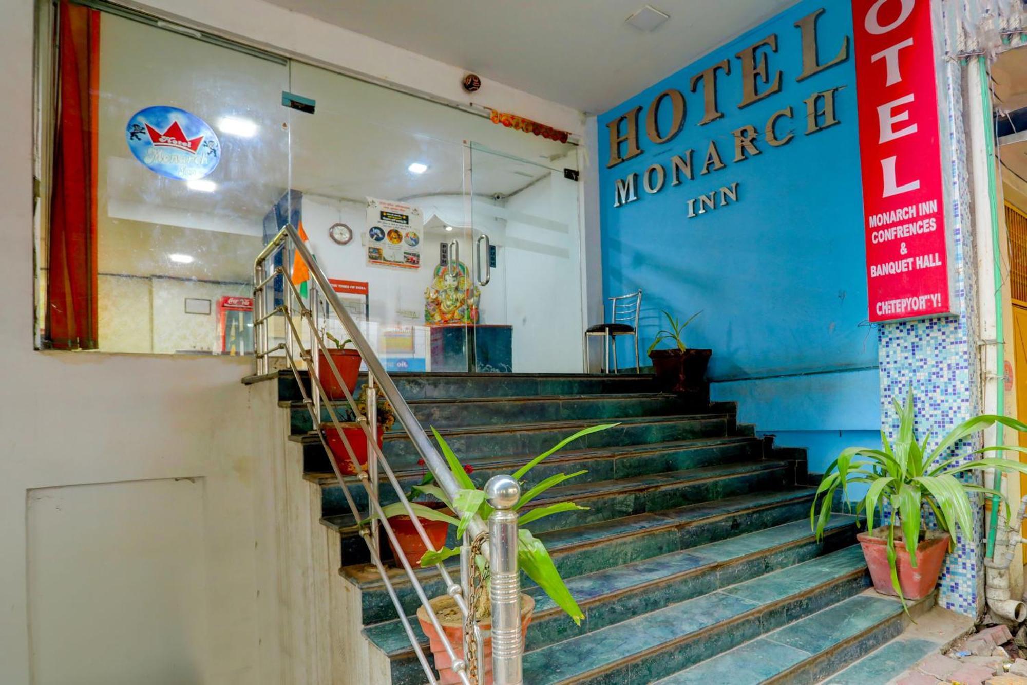 Hotel Monarch Inn ラクナウ エクステリア 写真